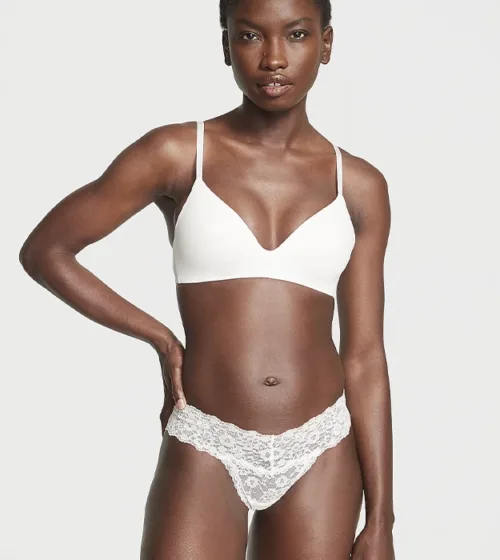 Victoria's Secret трусики-стринги кружевные белого цвета 11220020-353